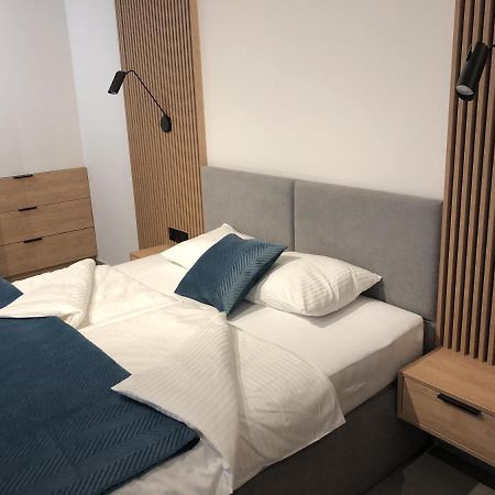 Apartament Lena Stare Miasto Cracóvia Exterior foto